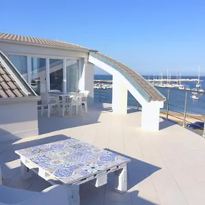 rosso-e-blu-sunny-apartments.sicilyhotelsitaly.net/