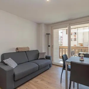 cristallo-apartment-ristrutturato-nuovo-centro-aprica.it-lombardy.com/